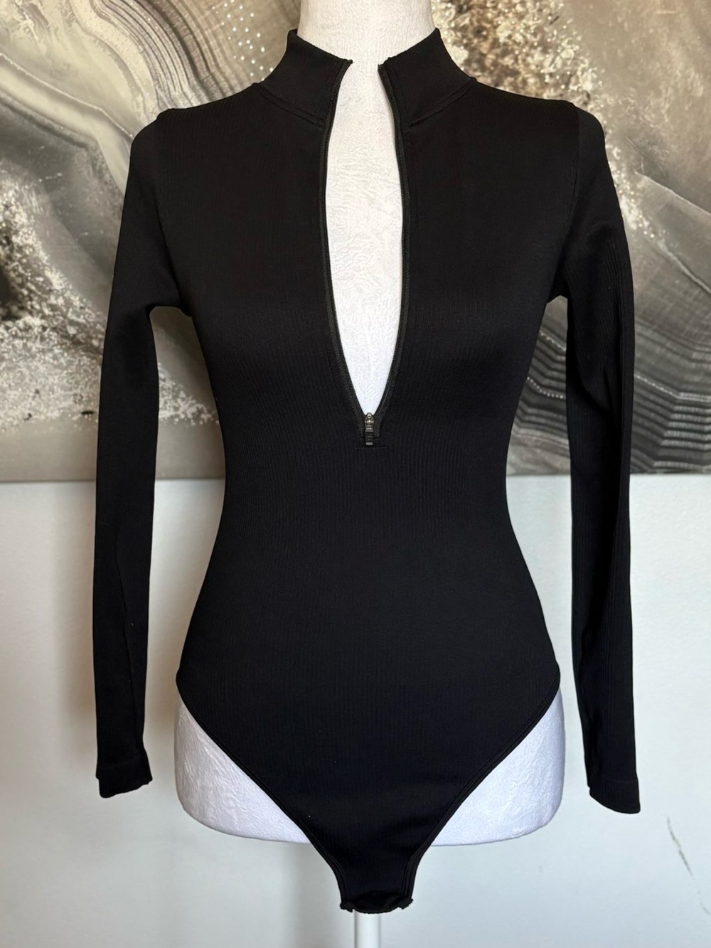 Slim Zip-Front Black Ribbed Long-Sleeve Bodysuit